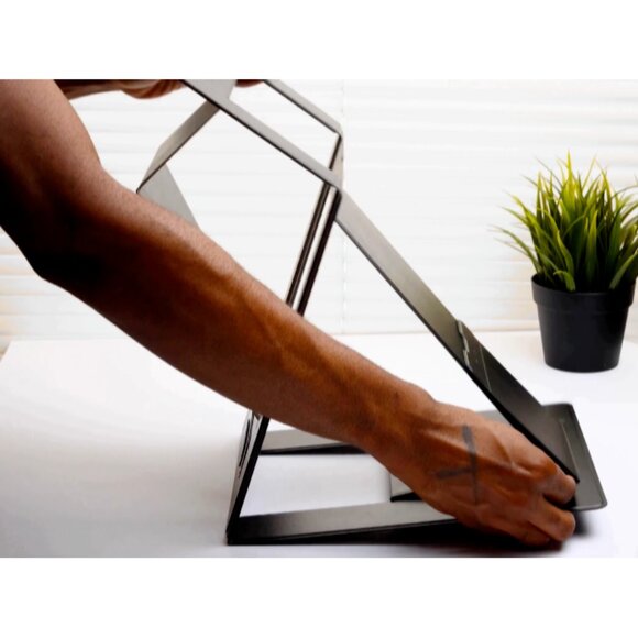 MOFT MOFT-Z Foldable 5-in-1 Sit-Stand Laptop Desk, Black - Picture 10 of 17